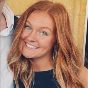 Meet your Posher, Caitlin